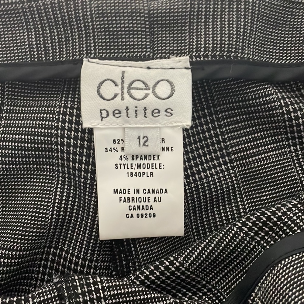 Cleo Petites Flat-Front, Side-Zip Pants with Plaid Print - Picture 3 of 5